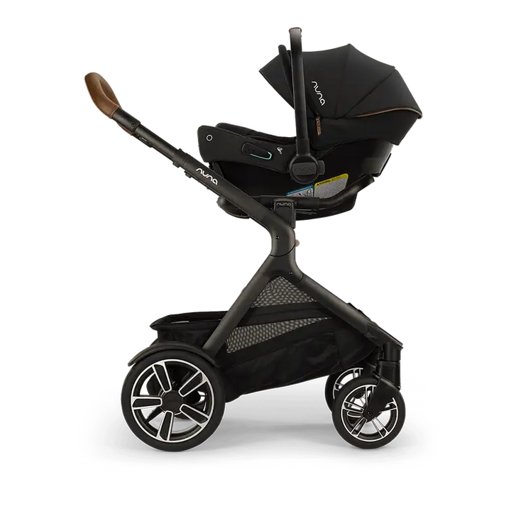 demi™ next + pipa™ urbn travel system