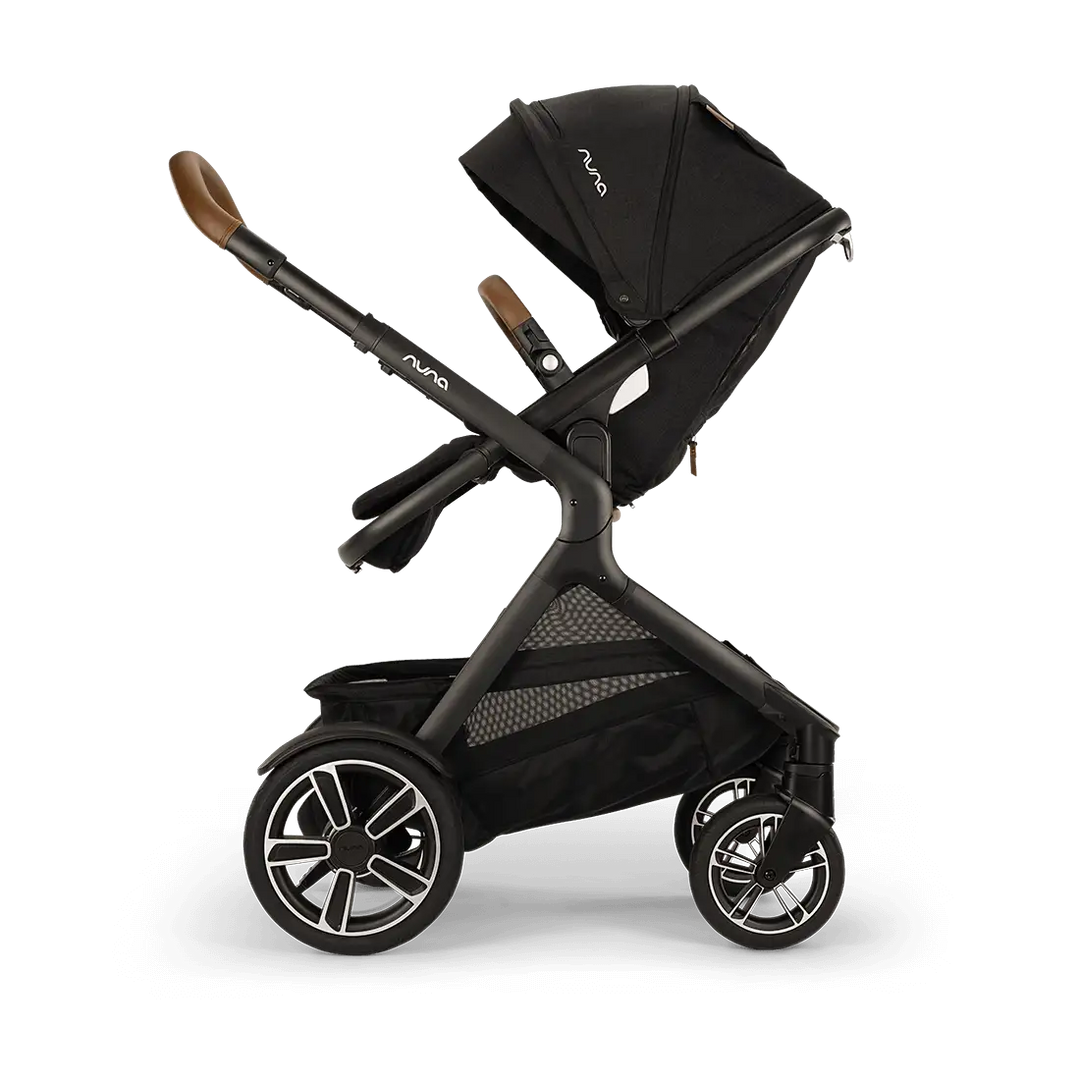 demi™ next + pipa™ urbn travel system