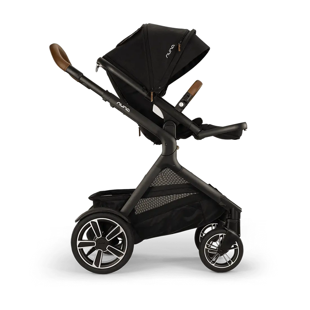 demi™ next + pipa™ aire rx travel system