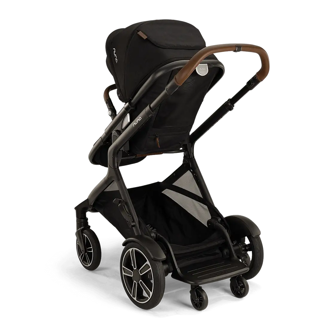 demi™ next + pipa™ urbn travel system