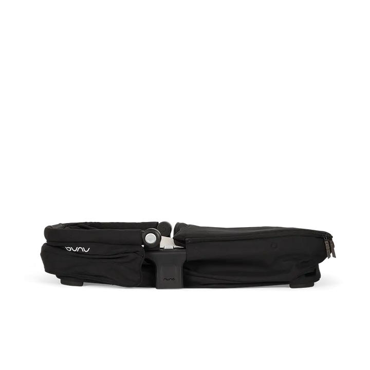 SWIV™ &amp; TRIV™ series bassinet + stand
