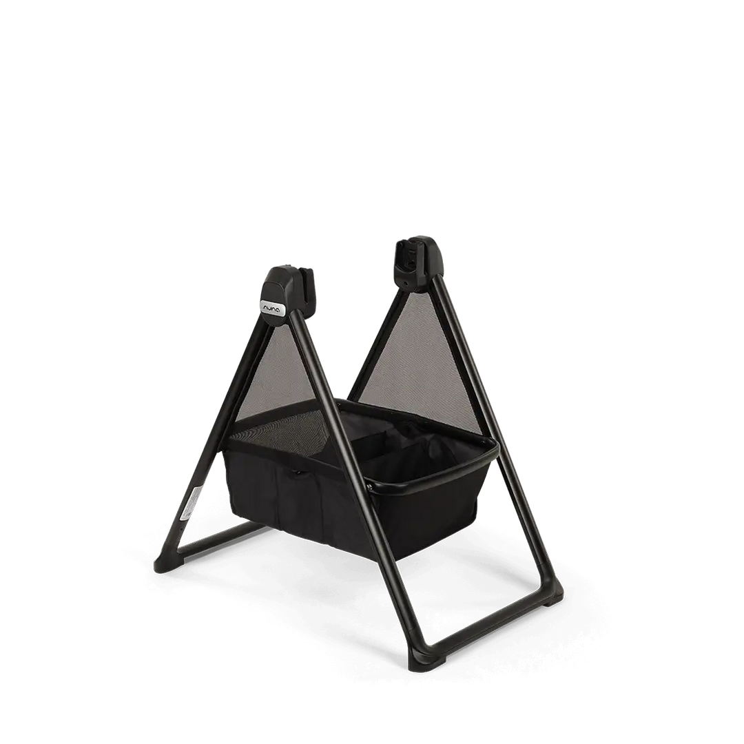 SWIV™ &amp; TRIV™ series bassinet + stand