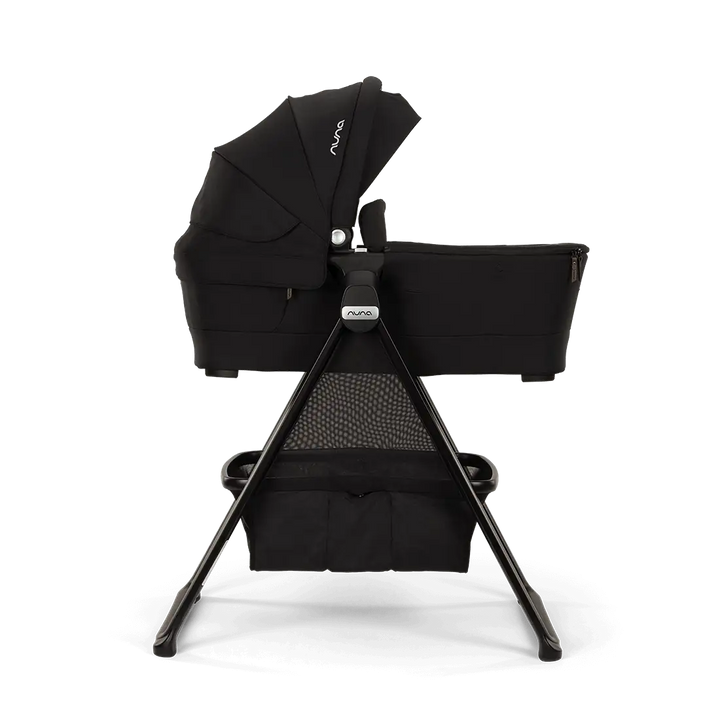 SWIV™ &amp; TRIV™ series bassinet + stand