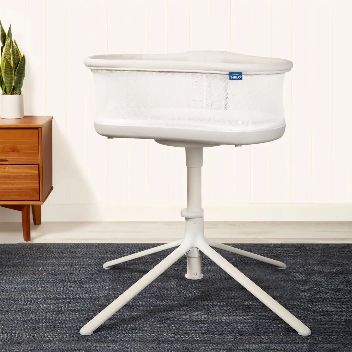 BassiNest® Swivel Sleeper 3.0 - Guam Baby Company